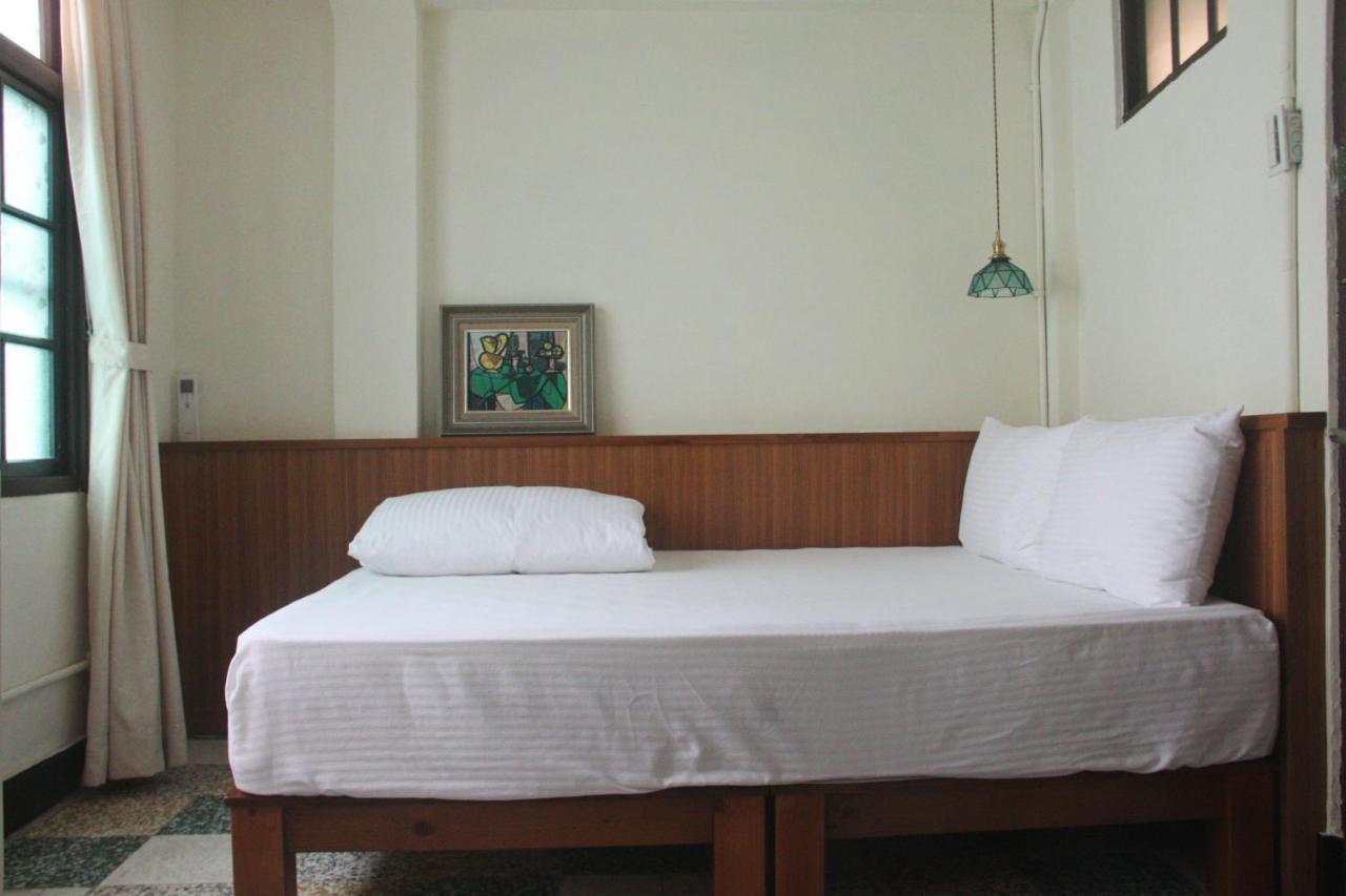 Neat Hostel Tainan Zewnętrze zdjęcie