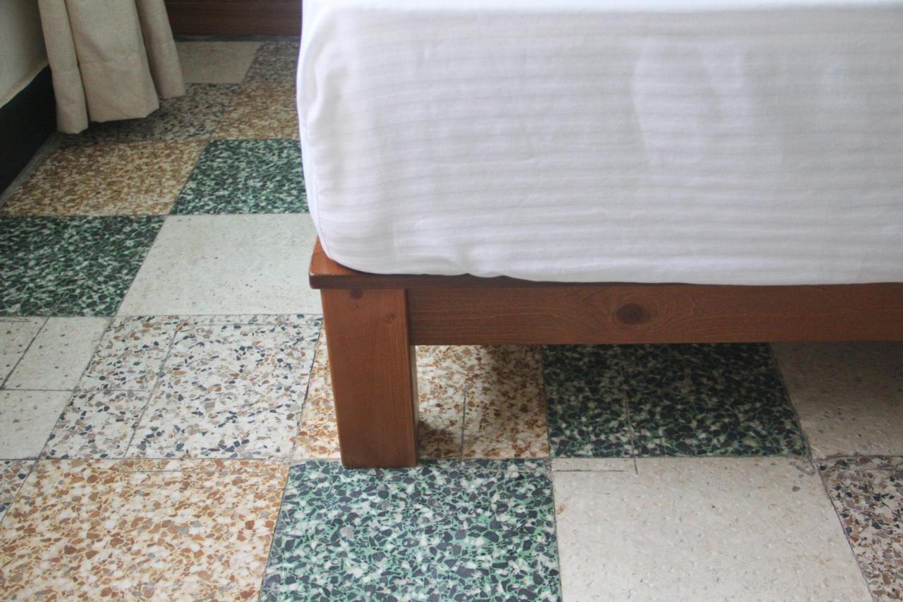 Neat Hostel Tainan Zewnętrze zdjęcie